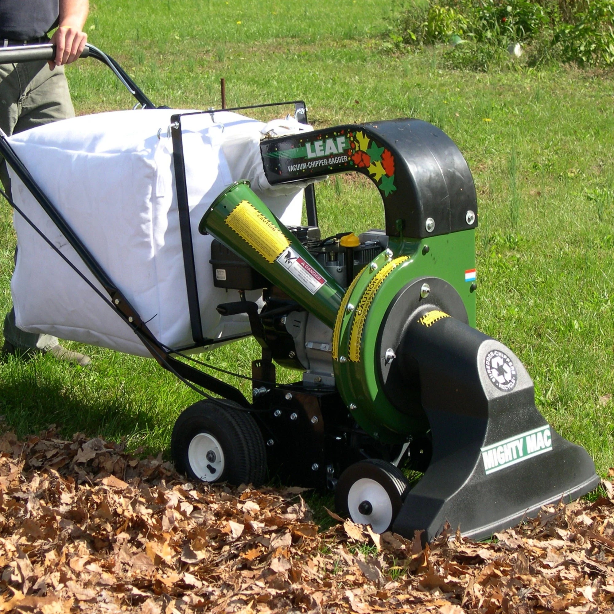 Mighty Mac™ Self-Propelled Vacuum-Chipper-Bagger (VCB1102)