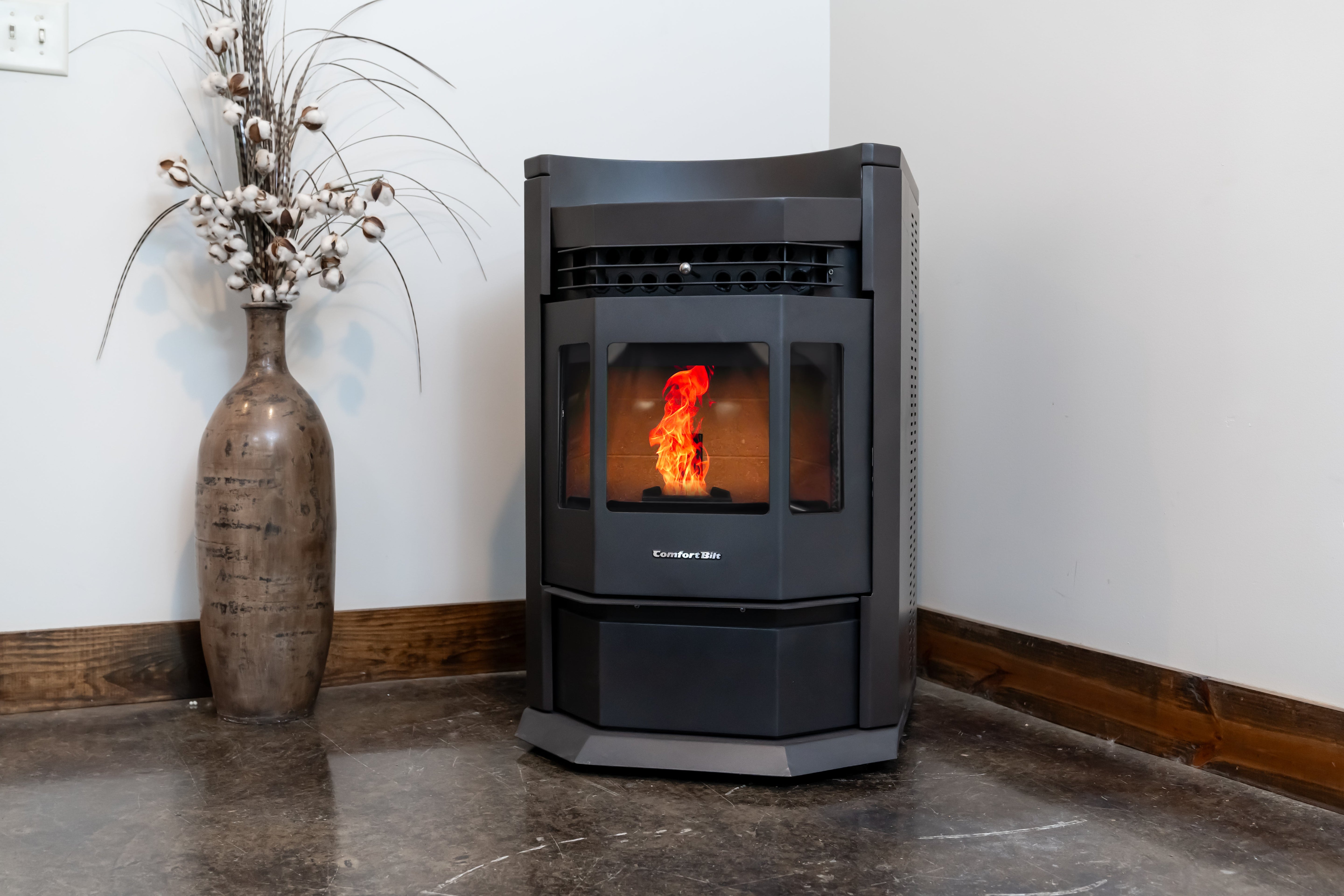 ComfortBilt Pellet Stove Black HP22-N