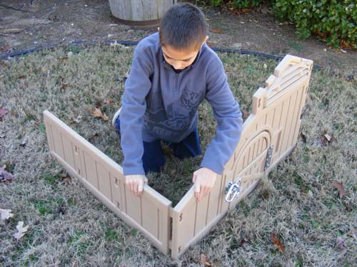 Snap Lock by Formex Standard Chicken Coop (STDCOOP)